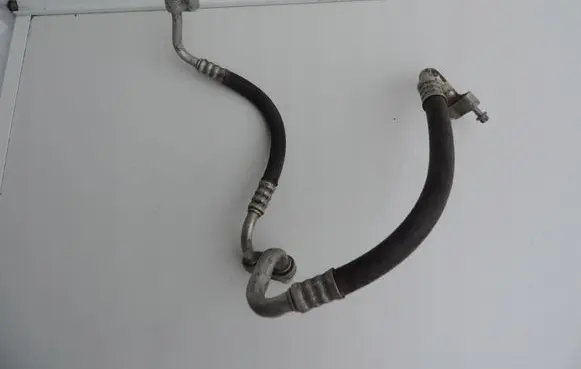 Opel Zafira B Air conditioning (A/C) pipe/hose