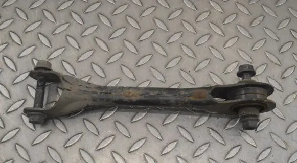 Tesla Model 3 Rear upper control arm/wishbone 104442700C