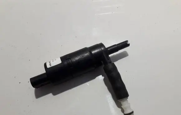 Audi TT TTS Mk2 Headlight washer pump 3B0955681A 00101712V