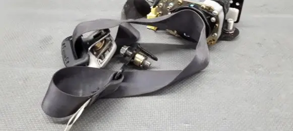Subaru Impreza I Front seatbelt TK-AB2-ES100