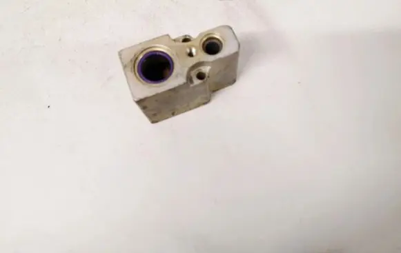 Air conditioning (A/C) expansion valve