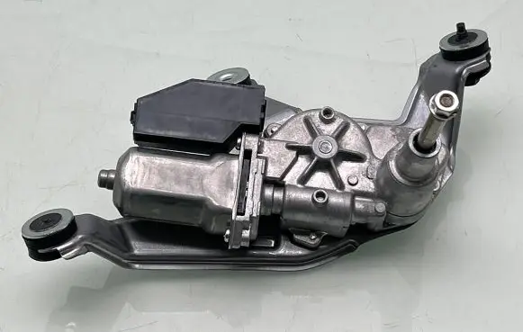 Toyota RAV 4 (XA50) Rear window wiper motor 8513042101 2596003850