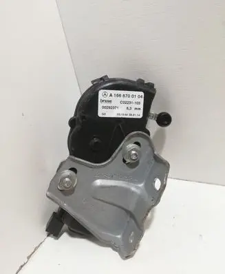 Mercedes-Benz GL X166 Vent window/glass motor A1666700104