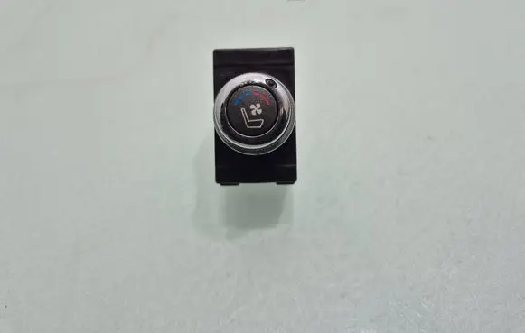 Infiniti QX60 L50 Seat heating switch 