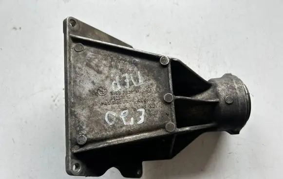 BMW X5 E70 Engine mounting bracket 59280110