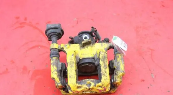 Chevrolet Cruze Rear brake caliper