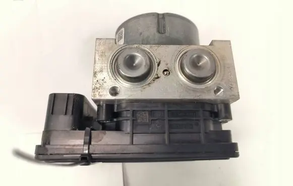 Lincoln MKC ABS Pump EJ7C-2C219-AB