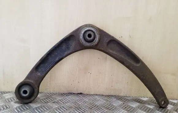 Citroen C4 I Front lower control arm/wishbone