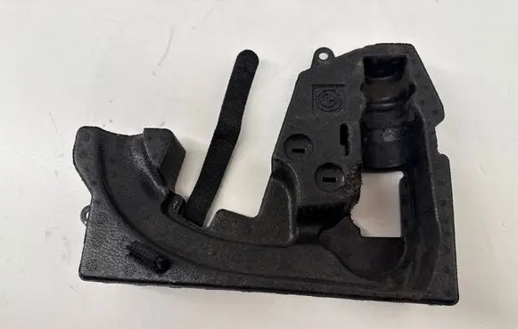 BMW X1 E84 Tool box 214269