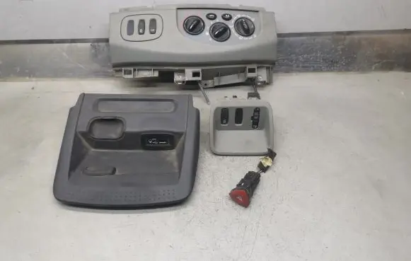 Renault Trafic II (X83) Climate control unit 93863064 93863065 8200020063