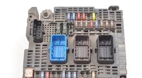 Citroen C4 II Fuse box set 9674921580