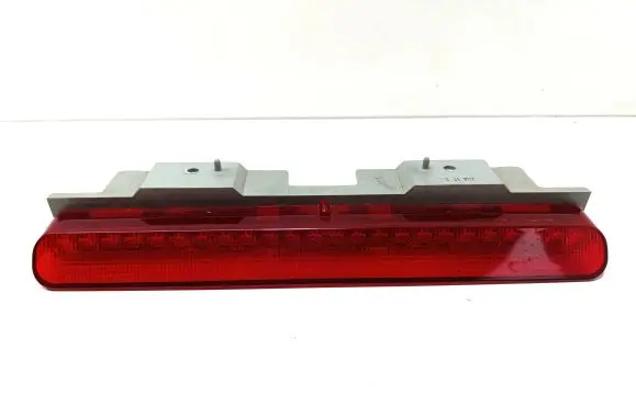 Hyundai Trajet Third/center stoplight 927503A0