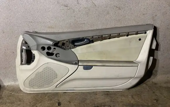 Mercedes-Benz SL R230 Front door card panel trim