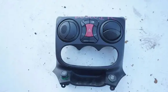 Fiat Doblo Hazard light switch 7354198610E
