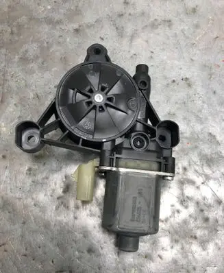 Rear door window regulator with motor