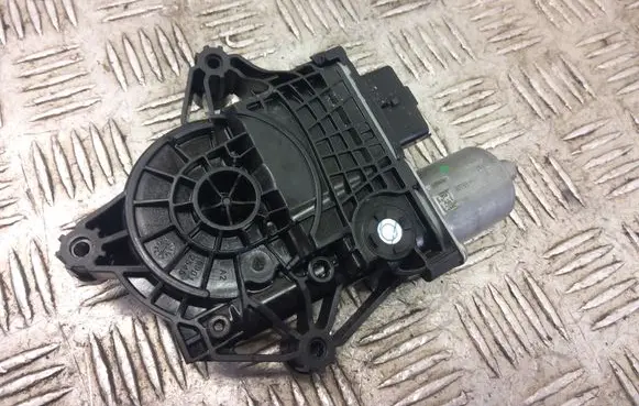 Nissan Qashqai J12 Front door window regulator motor 80751hn20a