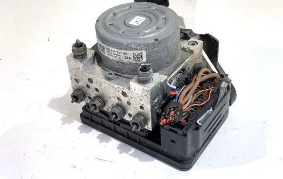 Volkswagen Golf VII ABS Pump 3Q0614517AA