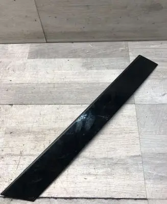 Mercedes-Benz R W251 Rear glass trim 