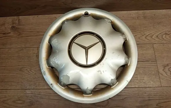 Mercedes-Benz A W168 R15 wheel hub/cap/trim A1684010424 A1684000425