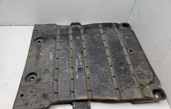 Volkswagen Golf Sportsvan Gearbox bottom protection 5Q0825230H