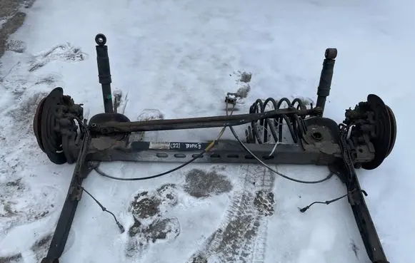 Renault Trafic II (X83) Rear axle beam 820937818