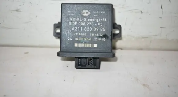 Mercedes-Benz E W211 Light module LCM A2118200985