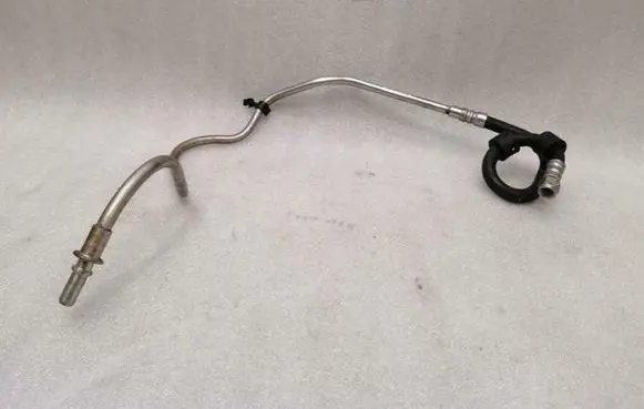 Porsche Panamera (970) Fuel line pipe 97011033004