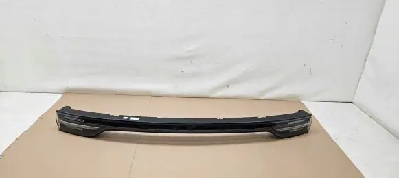 Porsche Cayenne (9Y0 9Y3) Tailgate rear/tail lights 9Y0945081AH