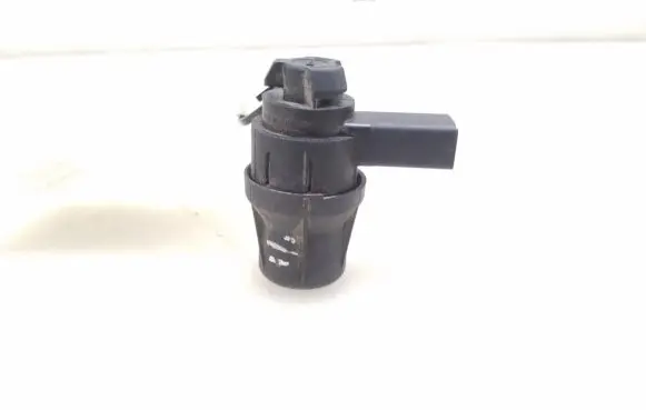 Audi A8 S8 D3 4E Acceleration sensor 4B0959897B