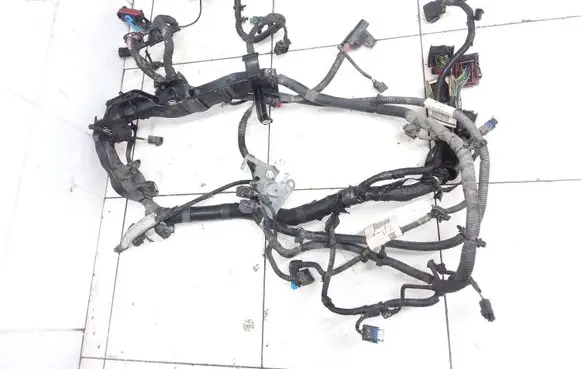 Volvo V40 Cross country Engine installation wiring loom 31314449 31314442