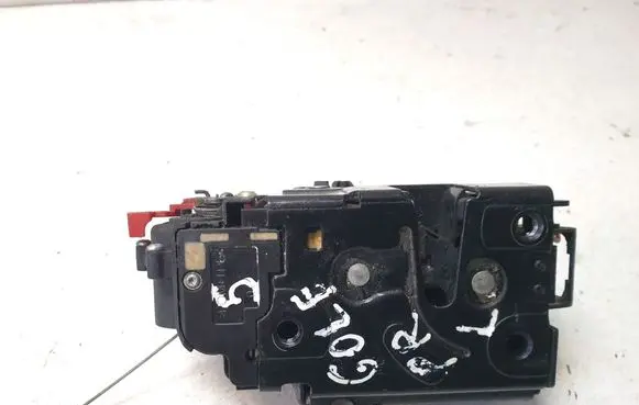Volkswagen Golf V Front door lock 301837015AB