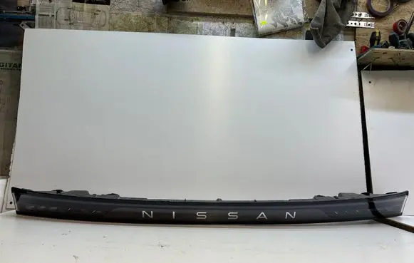 Nissan Ariya Tailgate rear/tail lights 265505MS2A A4U4200000