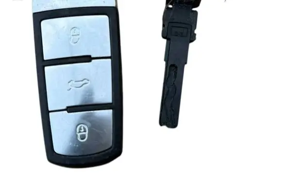 Volkswagen PASSAT B6 Ignition key/card bh8 4a2wjyvw