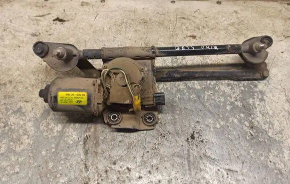 Hyundai Getz Front wiper linkage and motor 981001C100