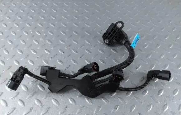 Toyota Corolla Cross Fuel injector wires 8212612010B 8212612010