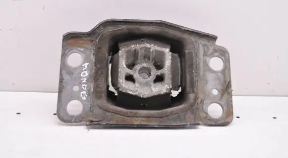Ford Mondeo MK IV Engine mount bracket 7G917M121BA