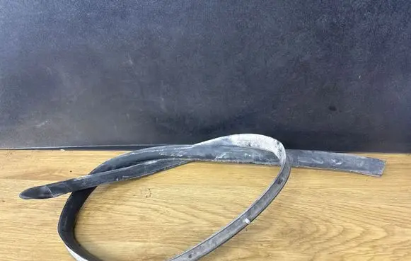 Opel Insignia A Rear door rubber seal (on body)