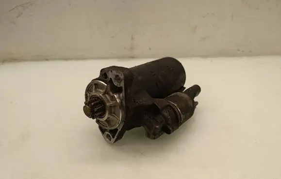 Volkswagen Touareg I Starter motor 1005831481