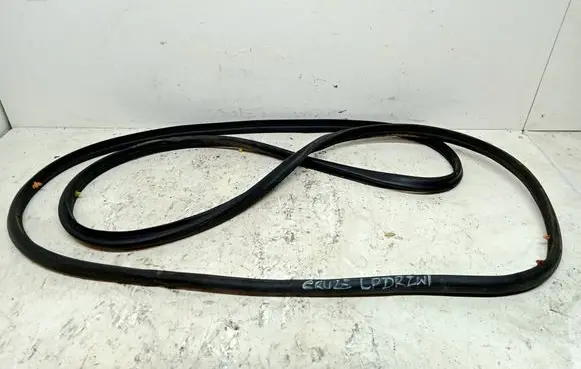 Chevrolet Cruze Front door rubber seal 