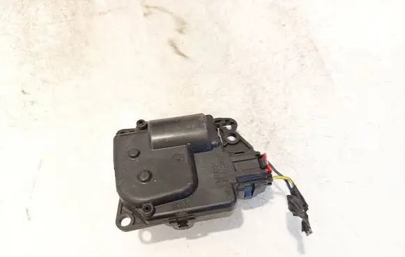 Chrysler 300 - 300C Air flap motor/actuator m8679001