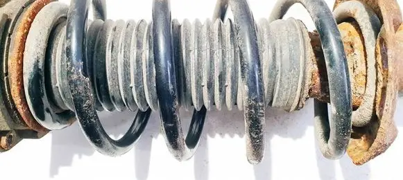 Volkswagen PASSAT B6 Front coil spring 