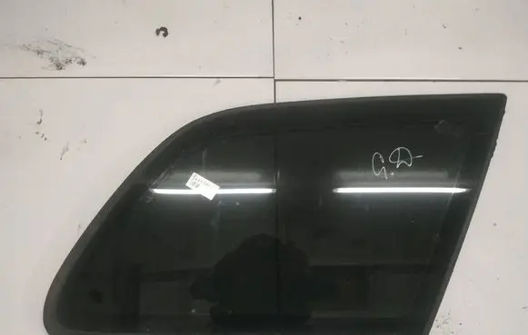 Peugeot 406 Rear side window AS2