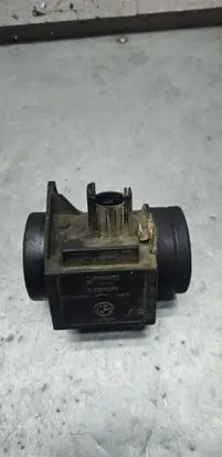 BMW 5 E39 Mass air flow meter 2246084 PBTGFTF40 72218400