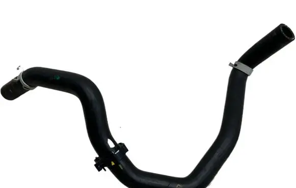 Engine coolant pipe/hose