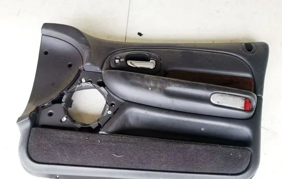 Chrysler 300M Front door card panel trim 95295b