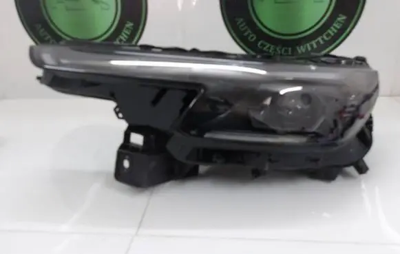 Alfa Romeo Junior Headlight/headlamp 505725760