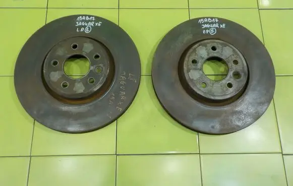 Jaguar XE Front brake disc PRZOD TARCZE