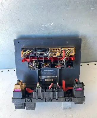 Volkswagen PASSAT B6 Comfort/convenience module 3C0937049J F005V00530