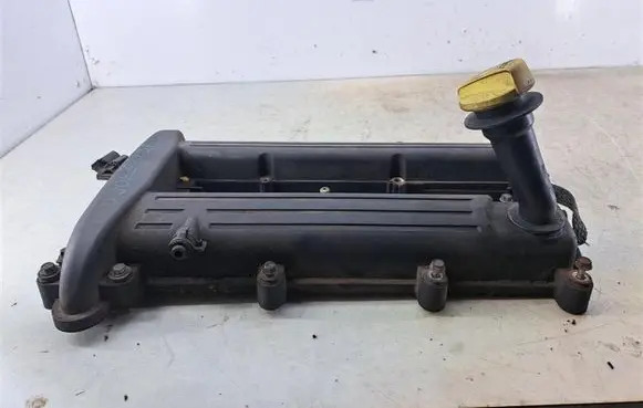 Chevrolet HHR Rocker cam cover 13113034