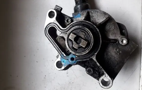 Skoda Octavia Mk1 (1U) Vacuum pump